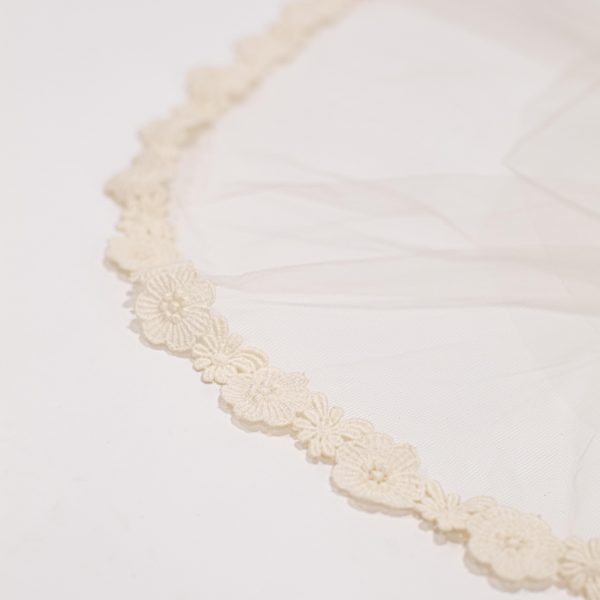 vintage lace veil rental