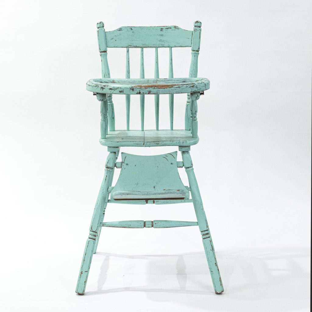 antique-high-chair-my-prop-boutique